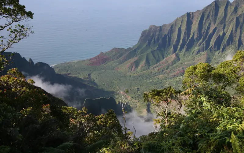 Kalalau Valley cliffs on Kauaʻi
