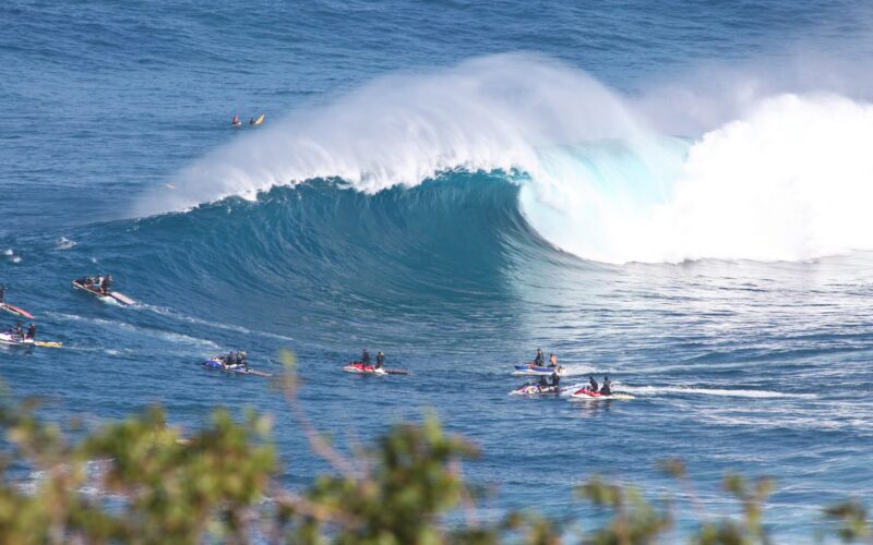 Hawaiʻi Surf Report & High Surf Warnings