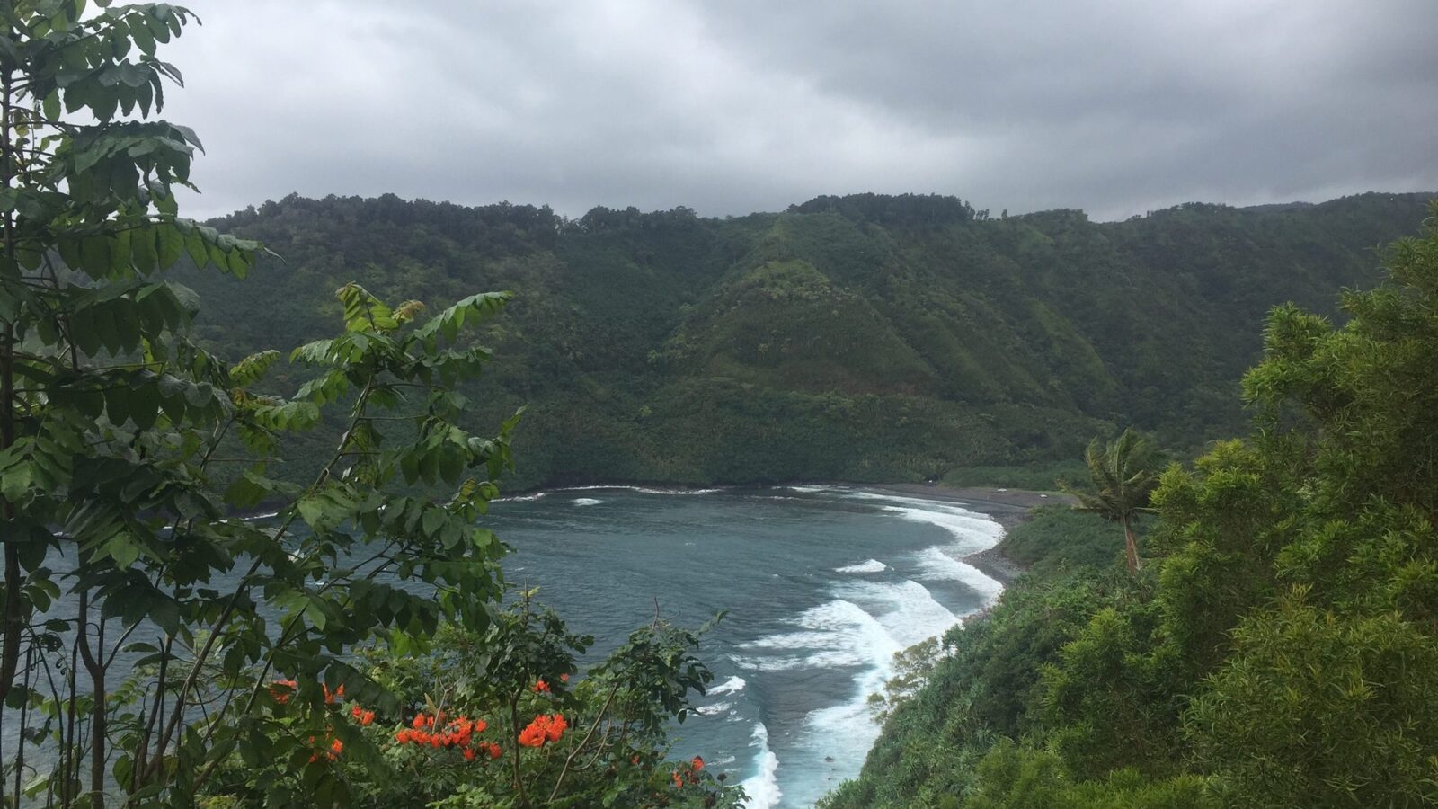 Honomanu Bay from the Hāna Highway.